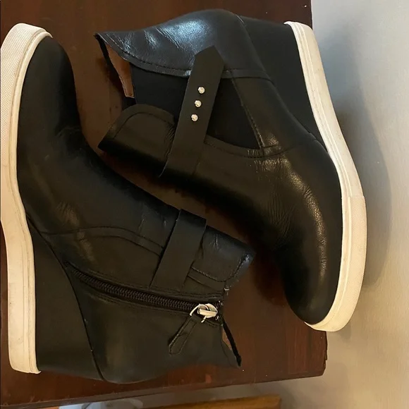 L. Paola Black Leather Wedge Ankle Boots - Picture 2 of 9